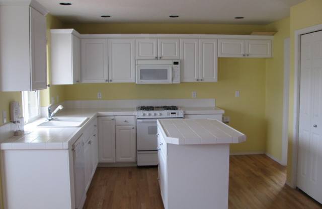 16525 NW Talkingstick Way ~ MOVE-In Special $1500 Off 1st Month's Rent!!  Magnificent Home with Many Great Features Gallery 3