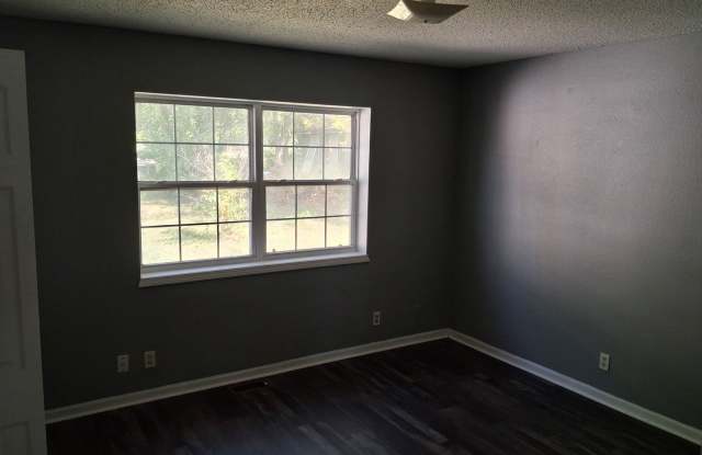 Comfortable Home in a Convenient Nevada Location Gallery 3