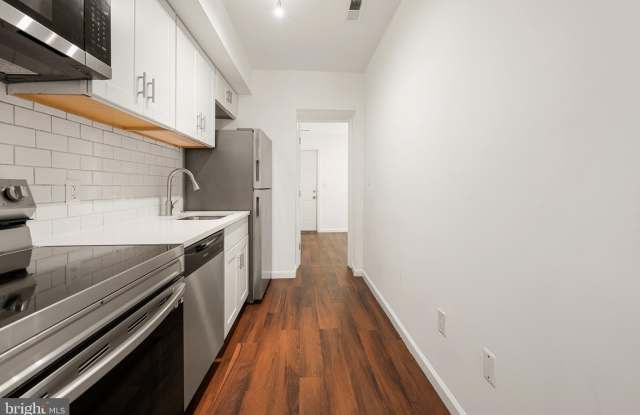 1838 C Street SE Gallery 3