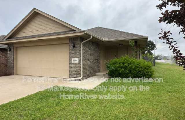1601 Everglade Ct photos photos