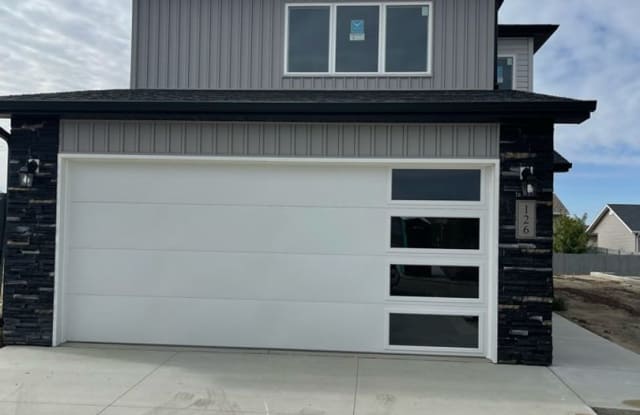 Spacious 3-bed 2.5 Bath Dream Home for Rent photos photos