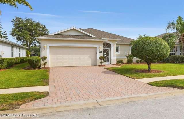 558 Gardendale Circle SE - 558 Gardendale Circle Southeast, Palm Bay, FL 32909