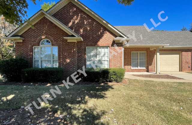 Townhouse for rent in Trussville - 112 Vann Circle, Trussville, AL 35173