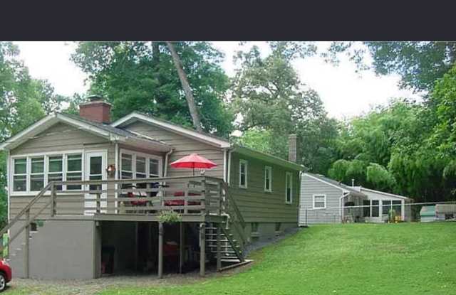 6326 Hickory Road Gallery 3