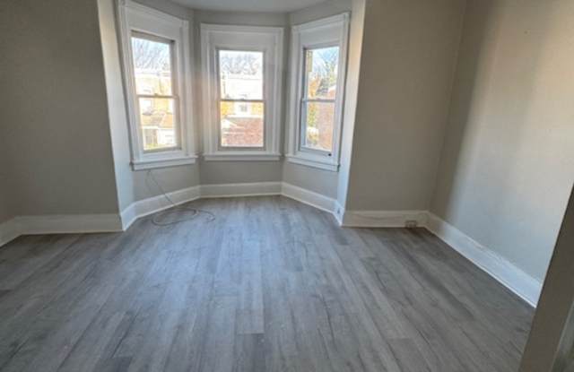 918 East 17th Street - 1 Gallery 2