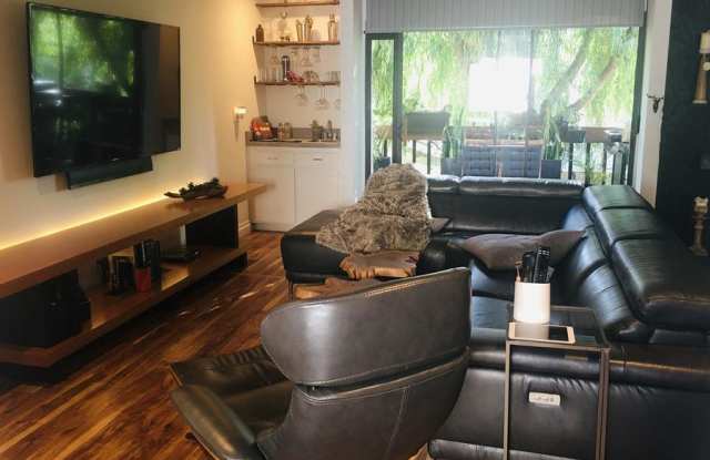 5956 COSTELLO Avenue - 5956 Costello Avenue, Los Angeles, CA 91401
