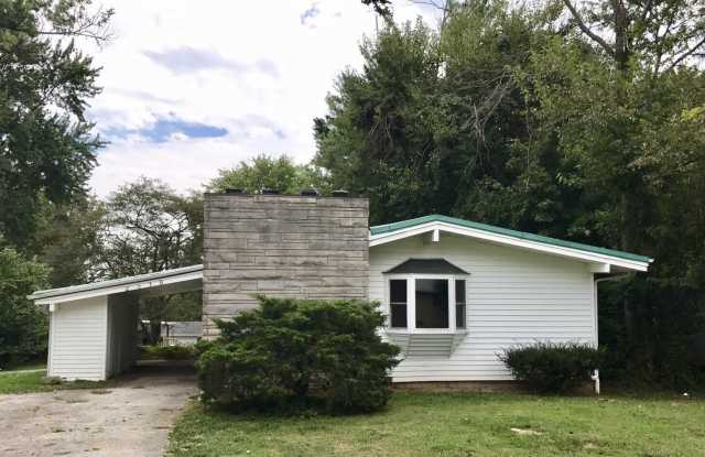 3 Bedroom Avail August for 2027;  Monthly Rent $2,100 Gallery 3