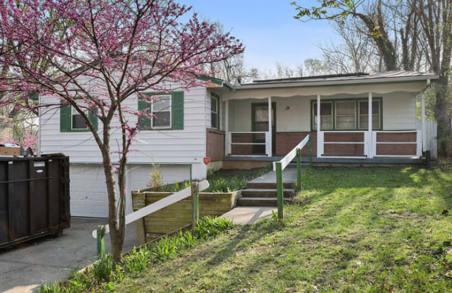 809 South Crisp Avenue - 809 Crisp Avenue, Independence, MO 64054