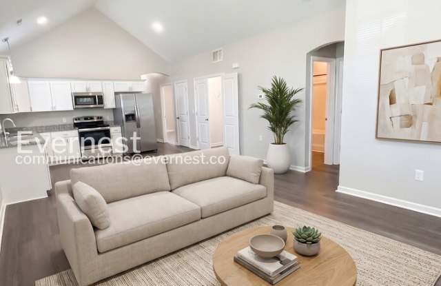 3702 Ogburn Avenue Gallery 3
