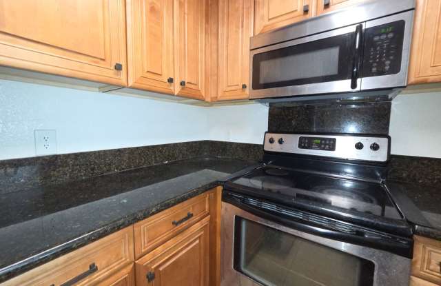 Highly desirable Vicenza 2 bedroom 2 baths Gallery 3