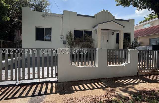 328 SW 15th Ave photos photos
