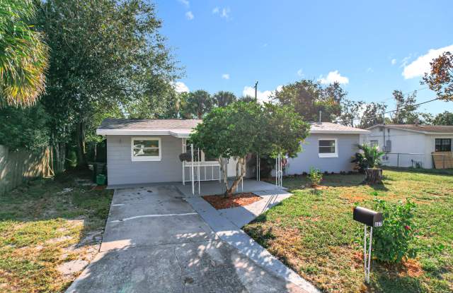 667 Barbuda Way Gallery 2