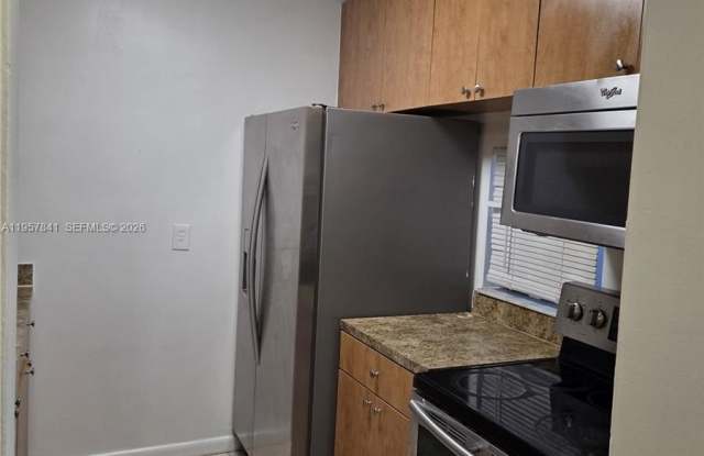 8550 N Sherman Cir - 8550 North Sherman Circle, Miramar, FL 33025