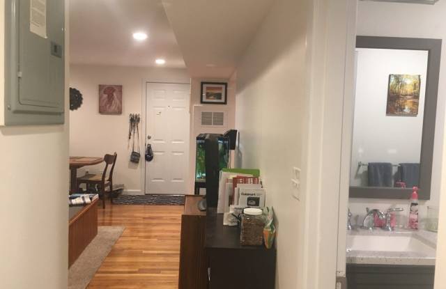 157 Central Gallery 3