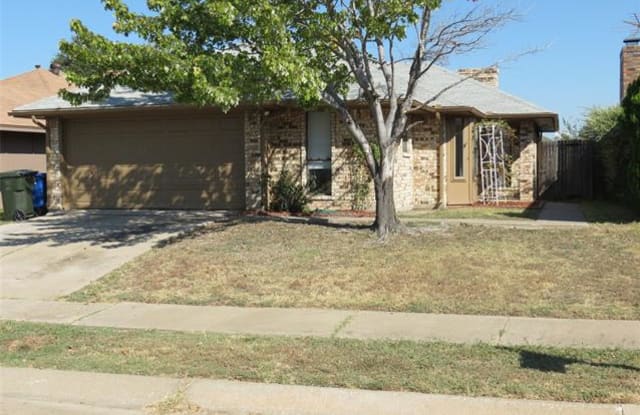 2027 Lorient Drive - 2027 Lorient Drive, Carrollton, TX 75007