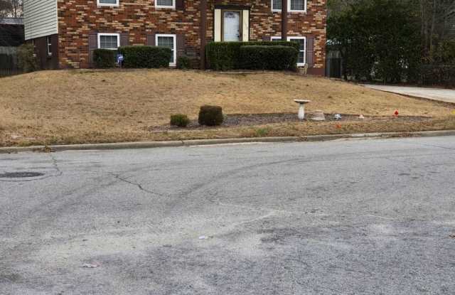 Spacious 4-Bedroom Home with Large Fenced Backyard & Two-Story Deck Gallery 1