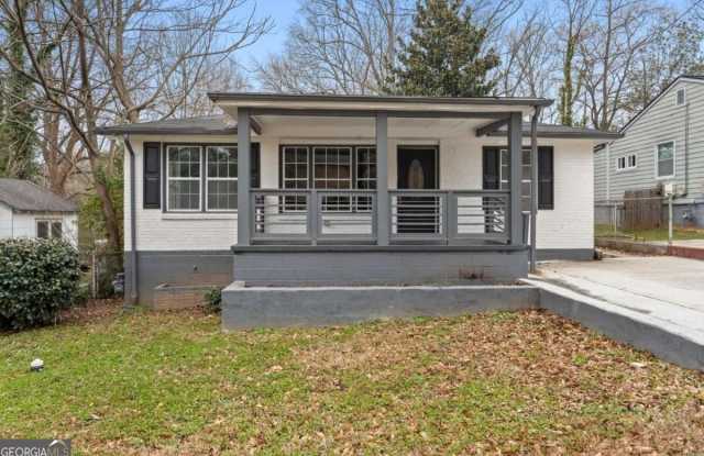 170 Stanhope Circle NW Gallery 1
