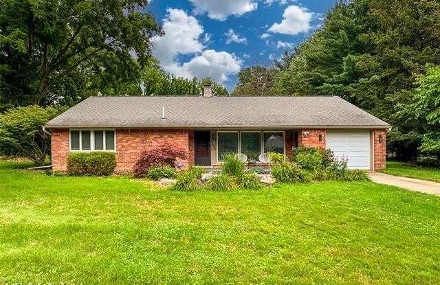 4096 CHESTNUT HILL Drive photos photos