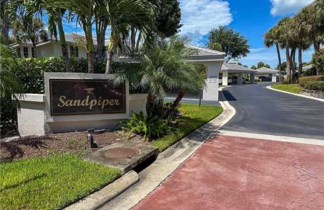 4240 Lake Forest Dr Gallery 2