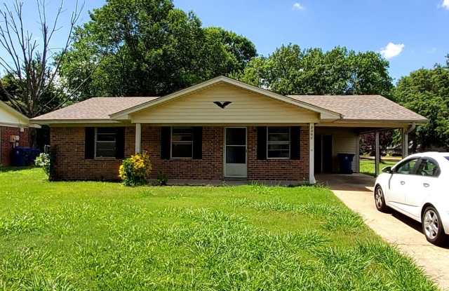 Welcome to 3200 Fairmeadow Dr in Horn Lake, MS! photos photos