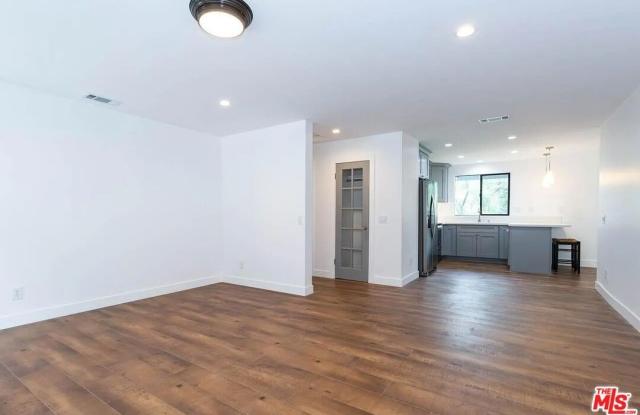 858 Oneonta Dr Gallery 3