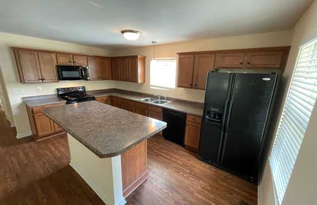 PRE-LEASING FOR AUGUST 6 2027! Gallery 4