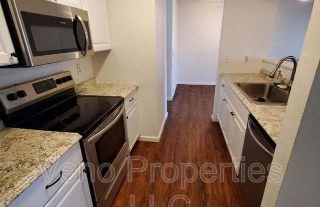 111 Yorktown Dr. Gallery 4