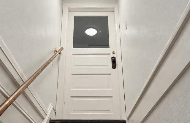 2617 West Cleveland Avenue Gallery 2