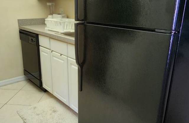 4892-C Beach Dr Se Gallery 4