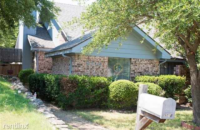 9716 Summerwood Circle Gallery 2