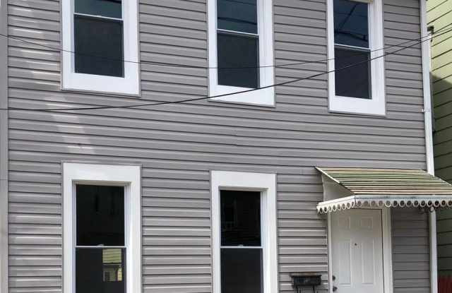 421 SALEM Avenue photos photos