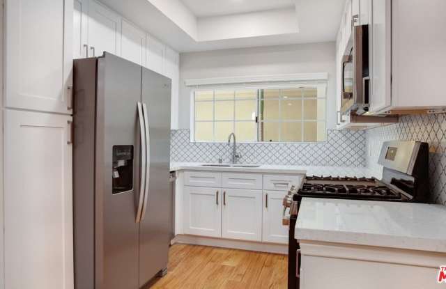 1420 Peerless Place photos photos