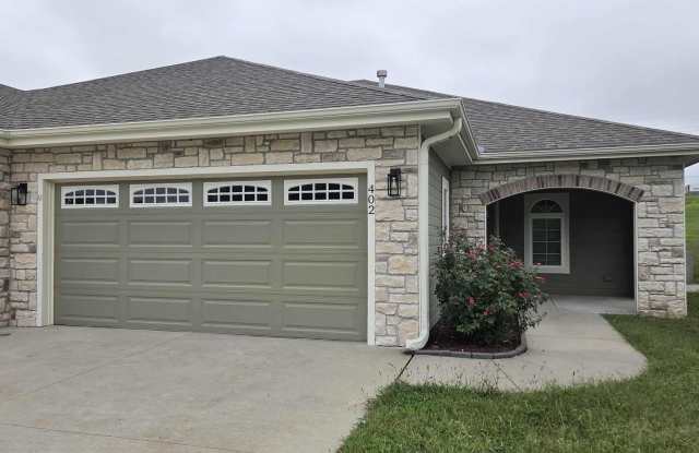402 Michaels Court photos photos