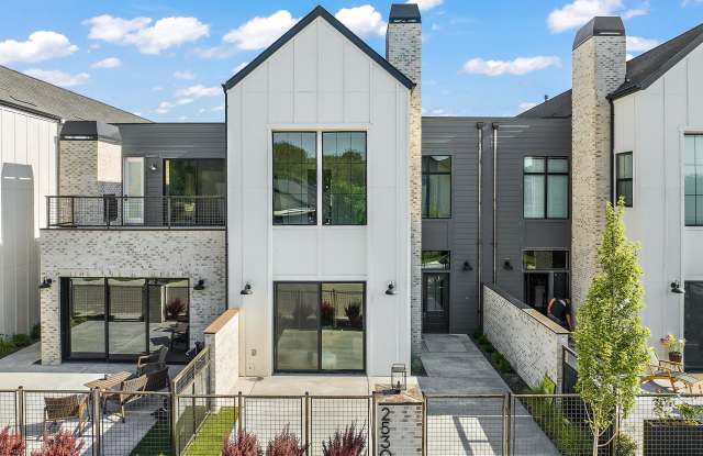 2530 W Iron Coop St - 1 photos photos