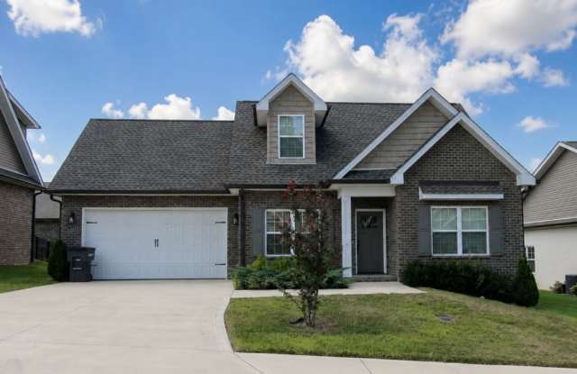 Pet-Friendly 3-Bedroom Home with Fenced Backyard and Garage photos photos