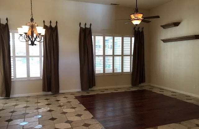 9780 Shadowstone Ct - 3 bedroom home with office, 2.5 bath, 3 car garage home in Double Diamond Gallery 1