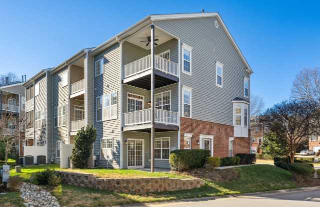 Olde Raleigh Stunner! 2 Primary Suites! Flexible move in date! photos photos