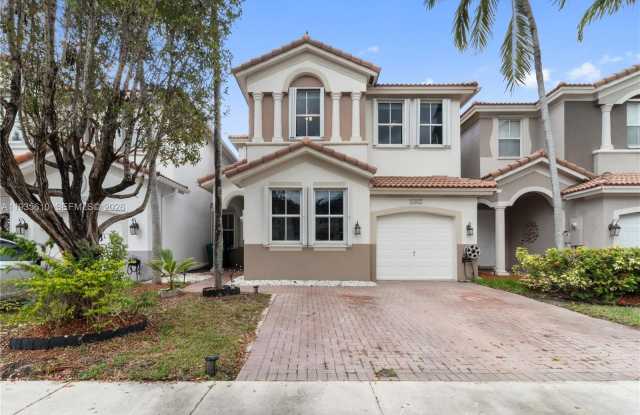 8562 NW 108th Ave photos photos