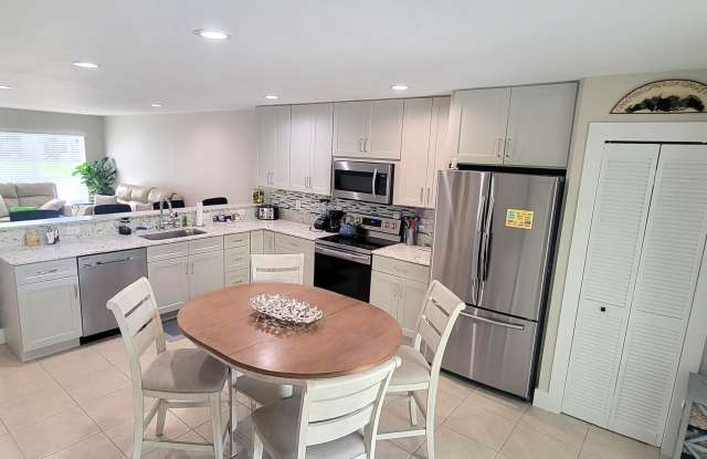 2914 Spanish Trail Gallery 4