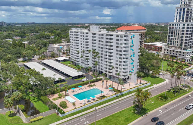 Unique Bayshore Condo photos photos