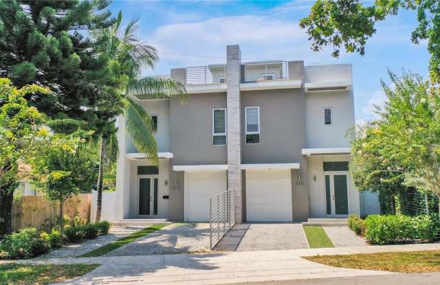 3333 SW 29th Ter photos photos