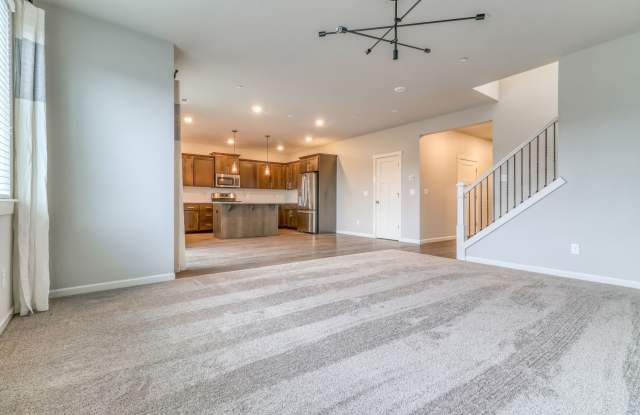 Spacious 4 Bedroom Home in Highly Desirable Camas w/ Bonus Room!! photos photos