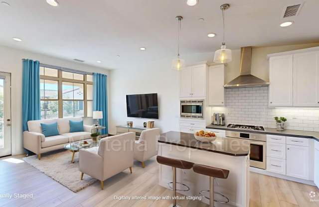 Beautiful 2 bed Home in Irvine - 104 Desert Pine, Irvine, CA 92620