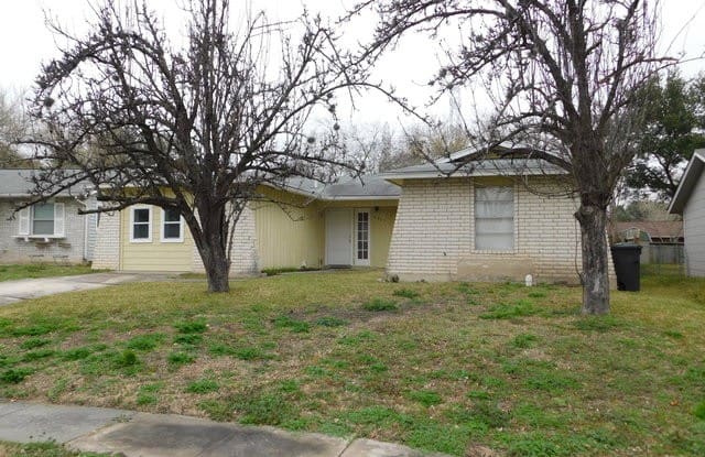 4911 LONGFELLOW BLVD - 4911 Longfellow Boulevard, San Antonio, TX 78217