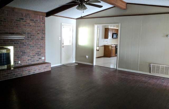 1319 E Fairmont Gallery 2