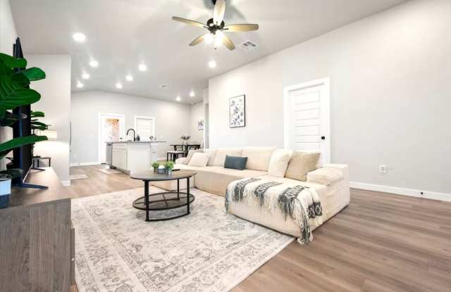 Fully Furnished Home for Rent in Upland West! Gallery 4