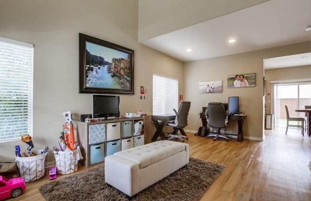 10019 Kika Ct Gallery 3