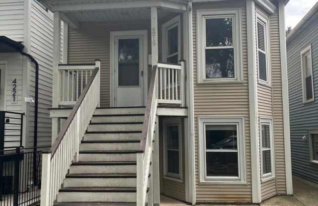 4219 N Albany Avenue photos photos