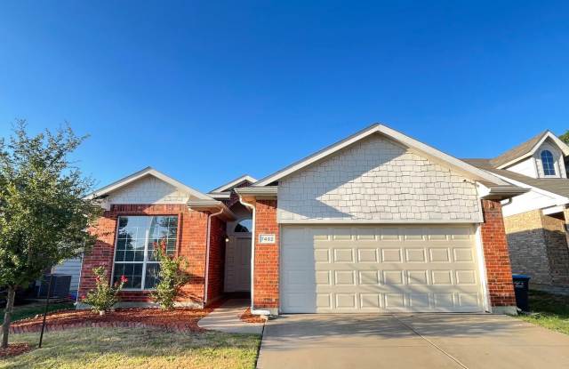 7452 Maroon Drive - 7452 Maroon Drive, Fort Worth, TX 76120