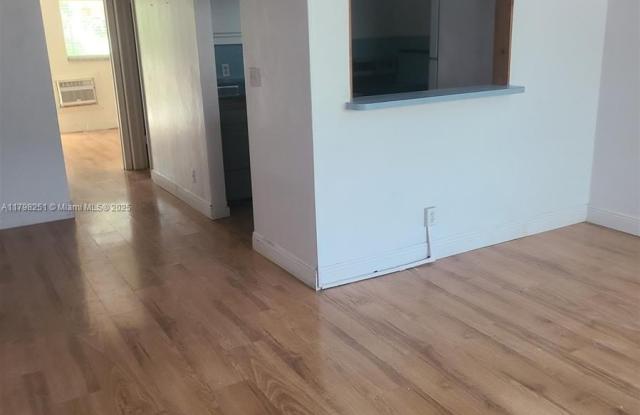 2838 Madison St photos photos